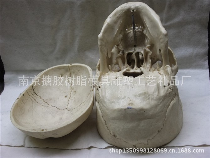 窟窿頭手辦定制全解析 南京羅浪工藝禮品雕刻室的專業之道